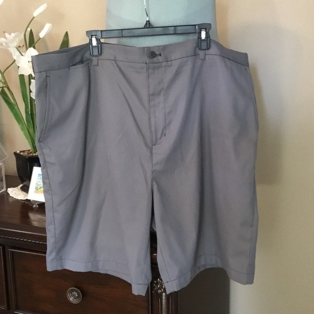 Grand Slam Men's Gray Flat-Front Golf Shorts